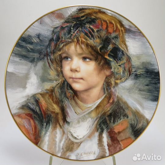 Тарелки серии Выход на бис, Royal Doulton