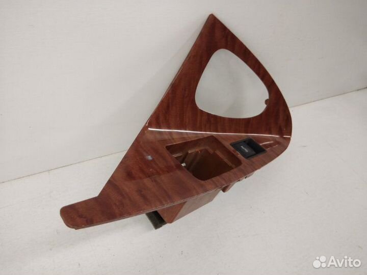 Вставка под дерево в дверь задняя левая Toyota