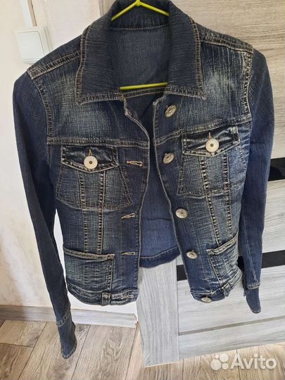 Джинсовая куртка женская 38/152