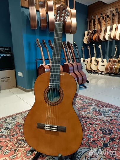 Классическая гитара Yamaha C40