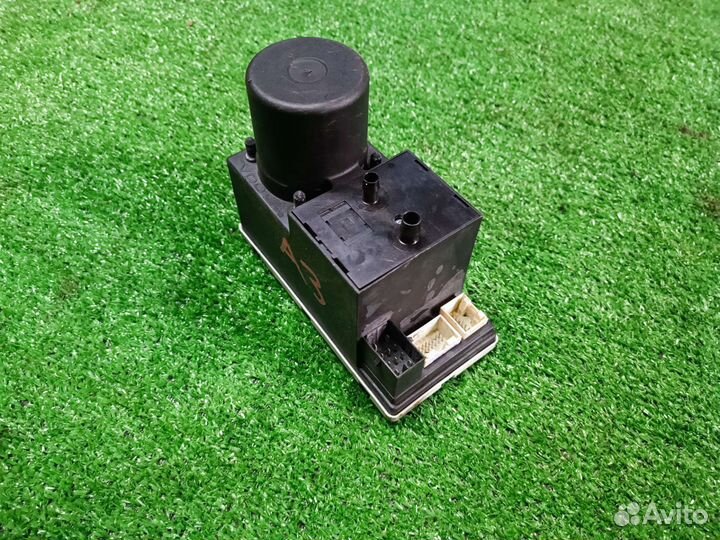 Компрессор центрального замка Ауди А4 Б5