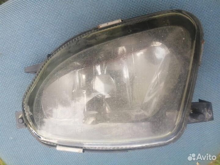 Фара противотуманная левая Mercedes W211 E-Klasse