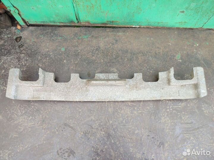 Абсорбер заднего бампера Hyundai Elantra 2000