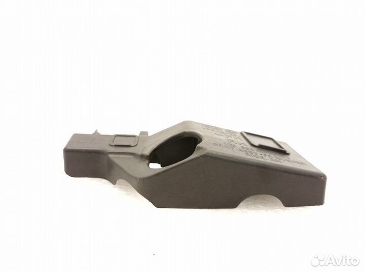 Кронштейн бампера передний правый Kia Sorento