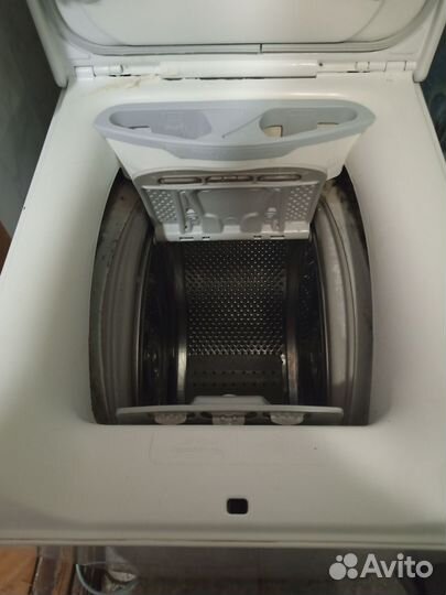 Стиральная машина Занусси с верхней. Загрусской
