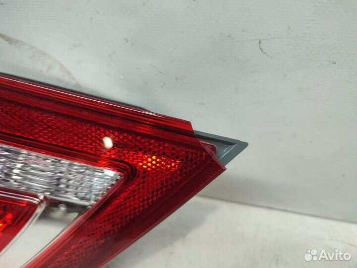 Фонарь внутренний левый LADA Vesta 2015