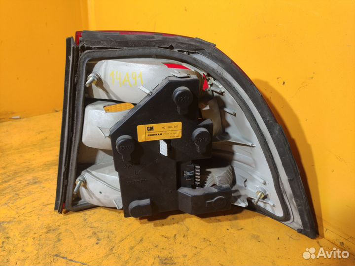 Фонарь задний левый opel: vectra B