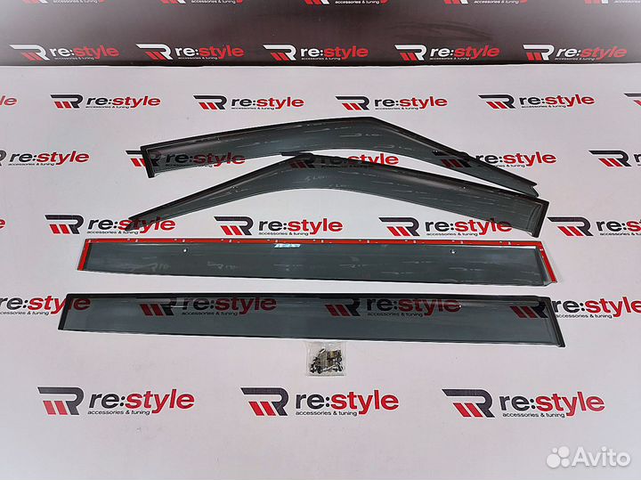 Ветровики Nissan Serena (C26) 10-16г