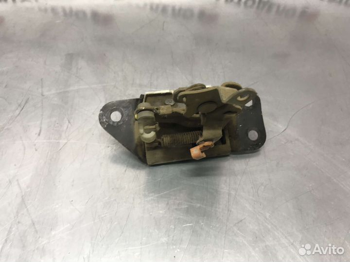 Замок багажника Mitsubishi Libero CD5W 1998 г.в