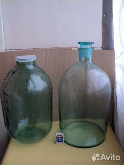 Банка 10-и л. Бутыль с притёртой пробкой