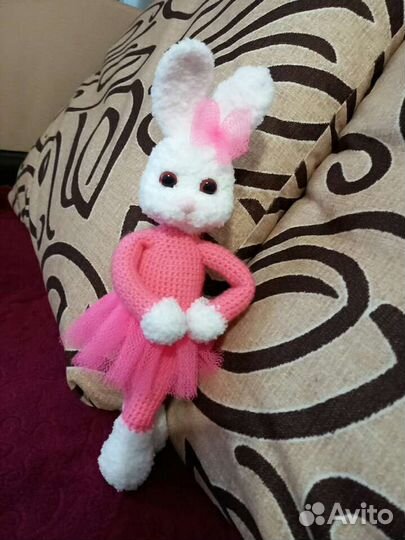 Вязаный заяц