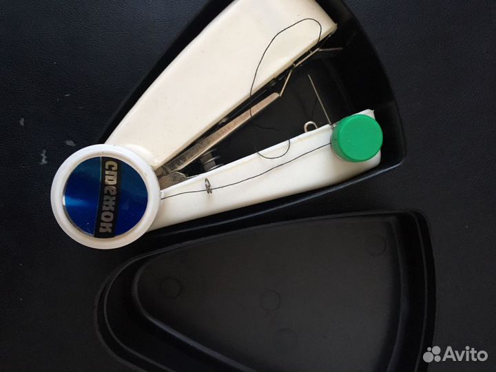 Швейная машинка ручная Стежок