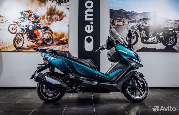 Скутер cyclone RT3S