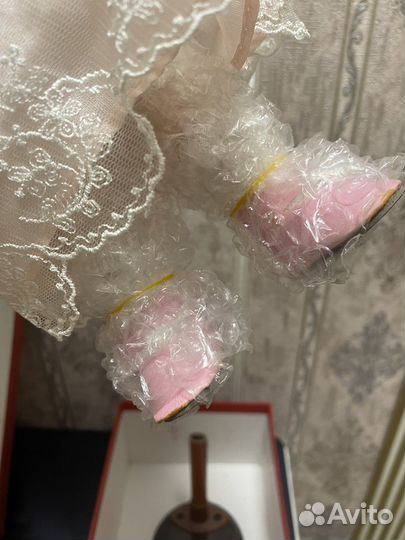 Кукла фарфоровая коллекционная