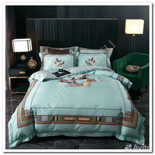 Постельное белье с символом hermes