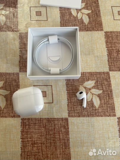 Кейс для зарядки наушников airpods 3 MagSafe