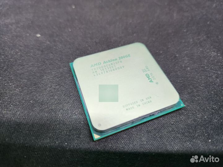 Процессор AMD Athlon 200GE