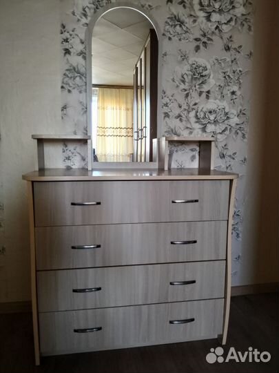 Комод с зеркалом бу