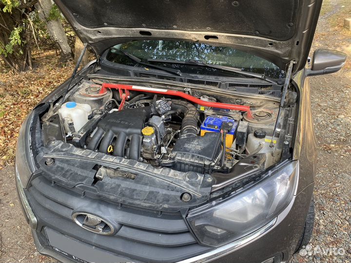 LADA Granta 1.6 МТ, 2018, 100 000 км