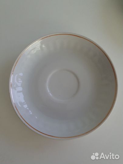 Чайные блюдца