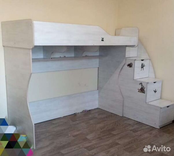 Двухъярусная кровать бу