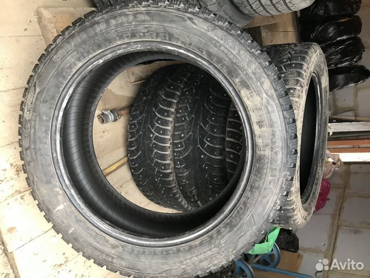 Шины зимние Nokian 225х55R18