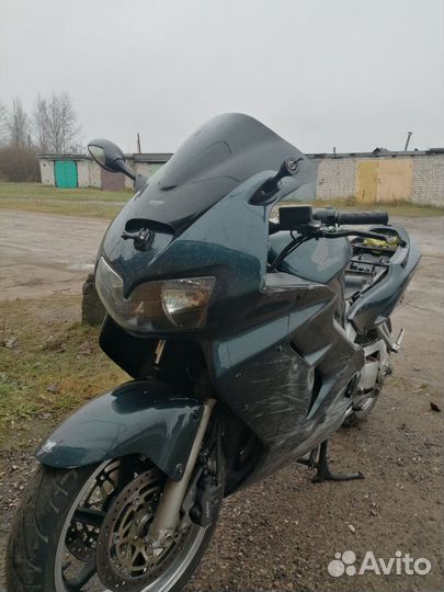 Мотоцикл honda VFR 800 2001 г.в