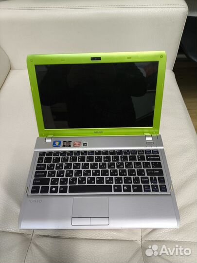 Sony Vaio VPC-YB, AMD e450/2gb/320gb/Radeon 6320/1