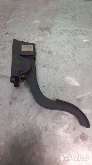 Педаль газа bosch 0281002687