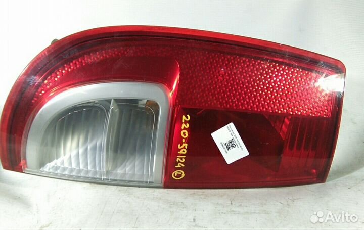 Стоп сигнал ниссан моко 2005-2009г