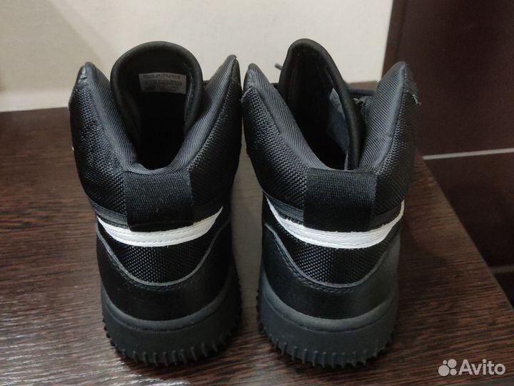 Кроссовки Reebok x Victoria Beckham, 39 euro