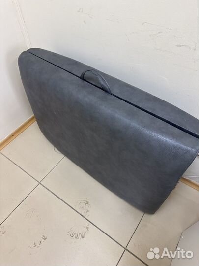 Парикмахерское кресло