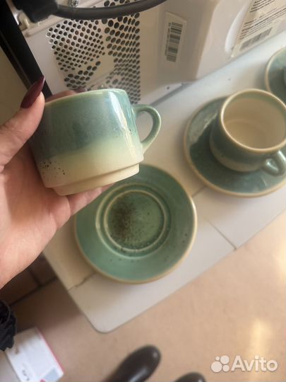 Чашки с блюдцами