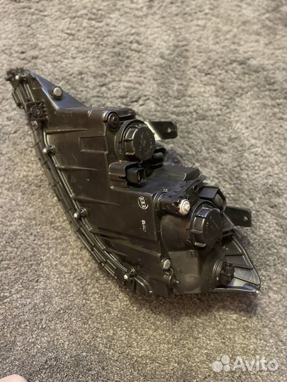 Правая фара ssangyong Kyron