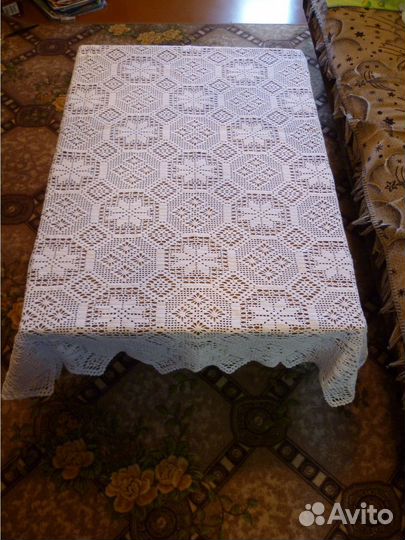 Скатерть и салфетки вязаные крючком