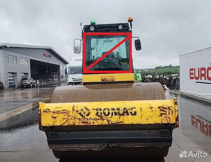 Стекло лобовое средние для Bomag Bw 219 D4