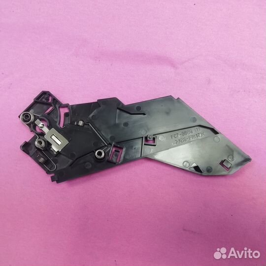 Направляющая картриджа левая FC7-3689