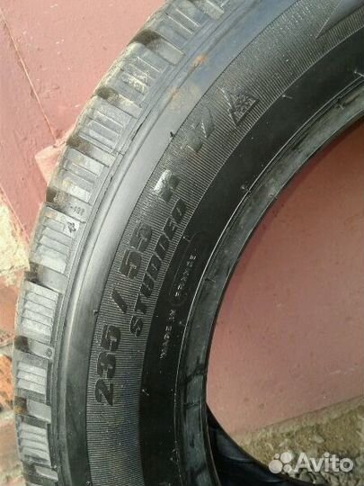 Michelin Defender 235/55 R17