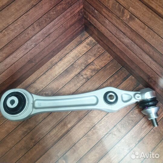 Рычаг правый Mercedes W222 S 350 4-matic новый