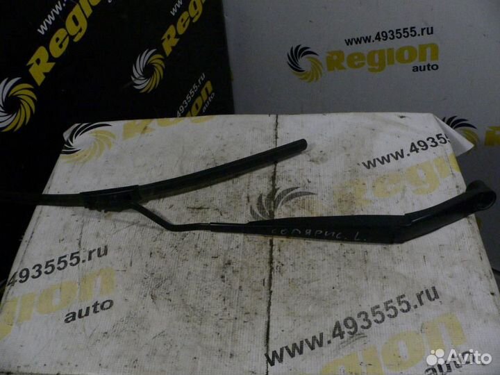 Поводок стеклоочистителя передний левый hyundai