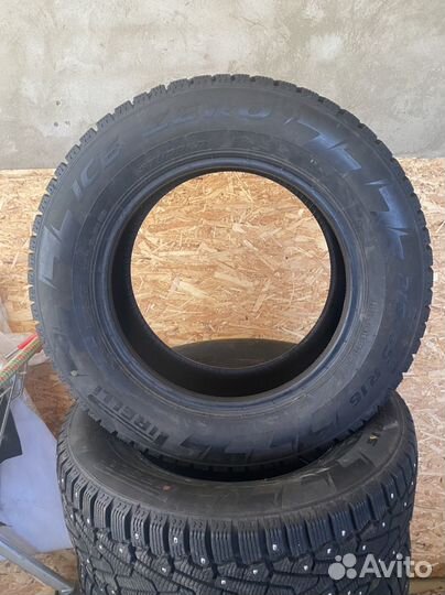 Pirelli Ice Zero 215/65 R16 102T