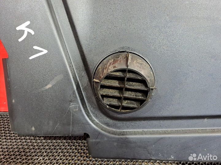 Накладка спальника левая