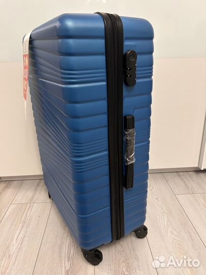 Чемодан на колесах размер L