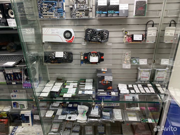 Видеокарта Gigabyte GeForce GTX 1650 OC 4 Gb gddr5