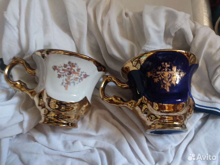 Чайные чашки с христианской символикой