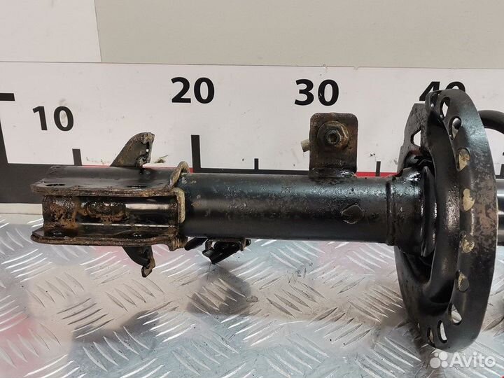 Стойка для Nissan Micra K12