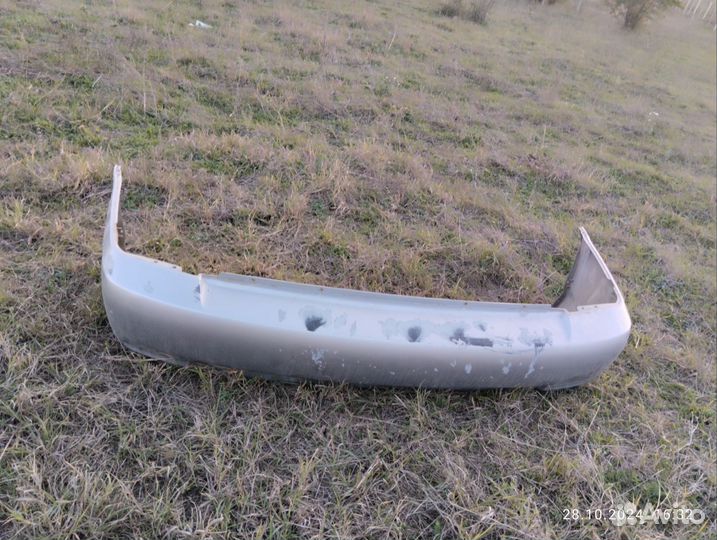 Задний бампер акцент