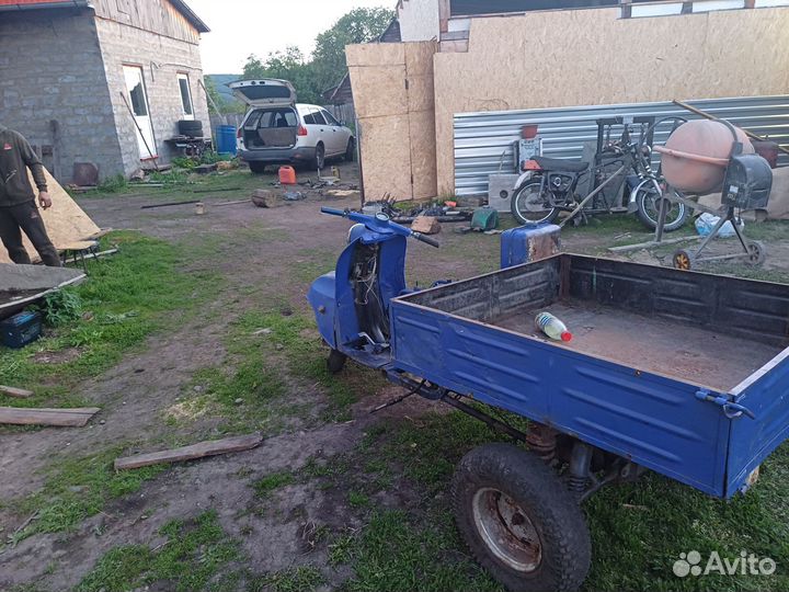 Мотороллер 