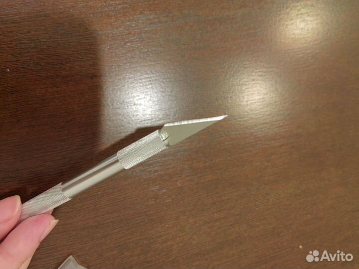 Канцелярский нож