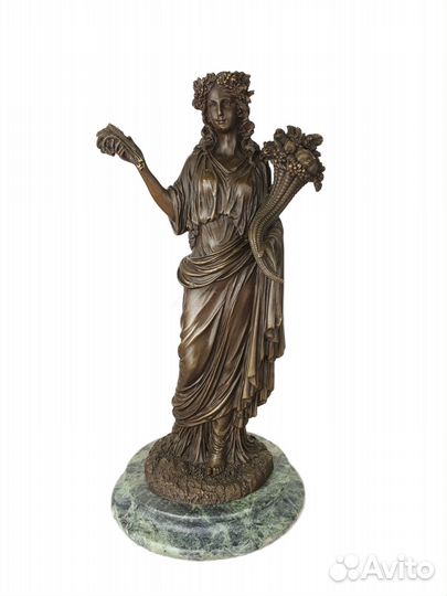 Бронзовая статуэтка 